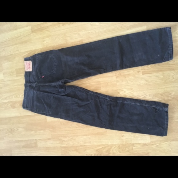 Men’s Levi’s Corduroy Pants - Picture 2 of 3